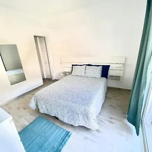https://apartamento-medal.in-canary-islands.com