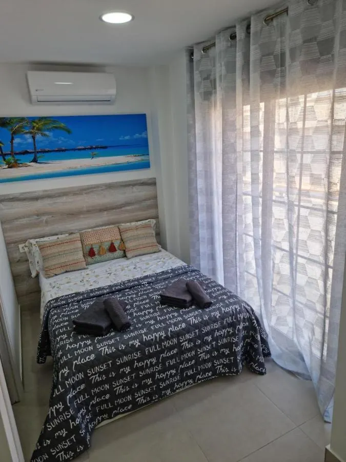Apartamentos Elemar Free Luggage Storage Málaga 0*,